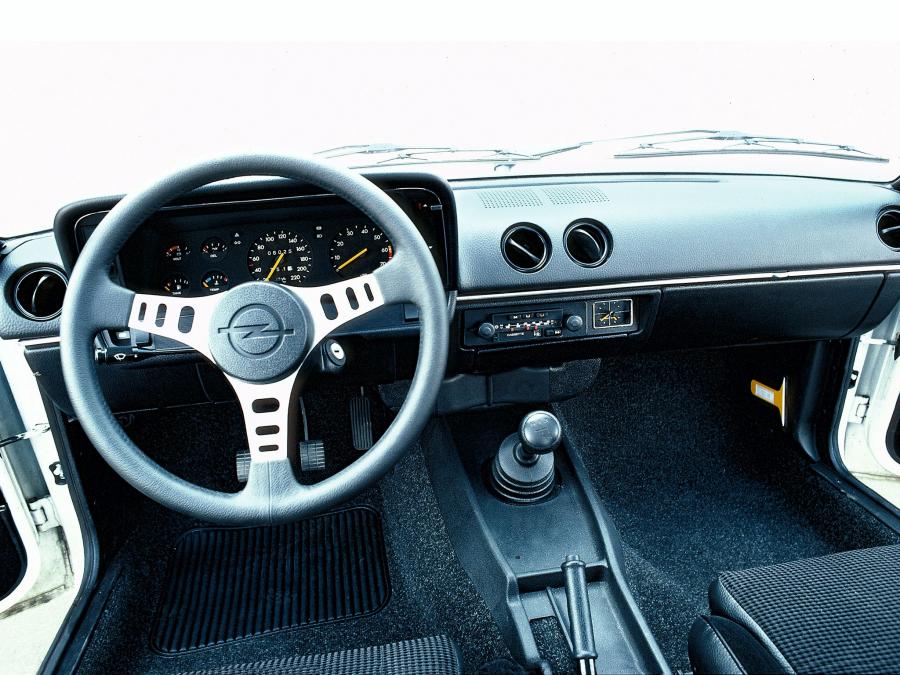  Opel Manta GT-E 1977 года  (фото 6 из 8)